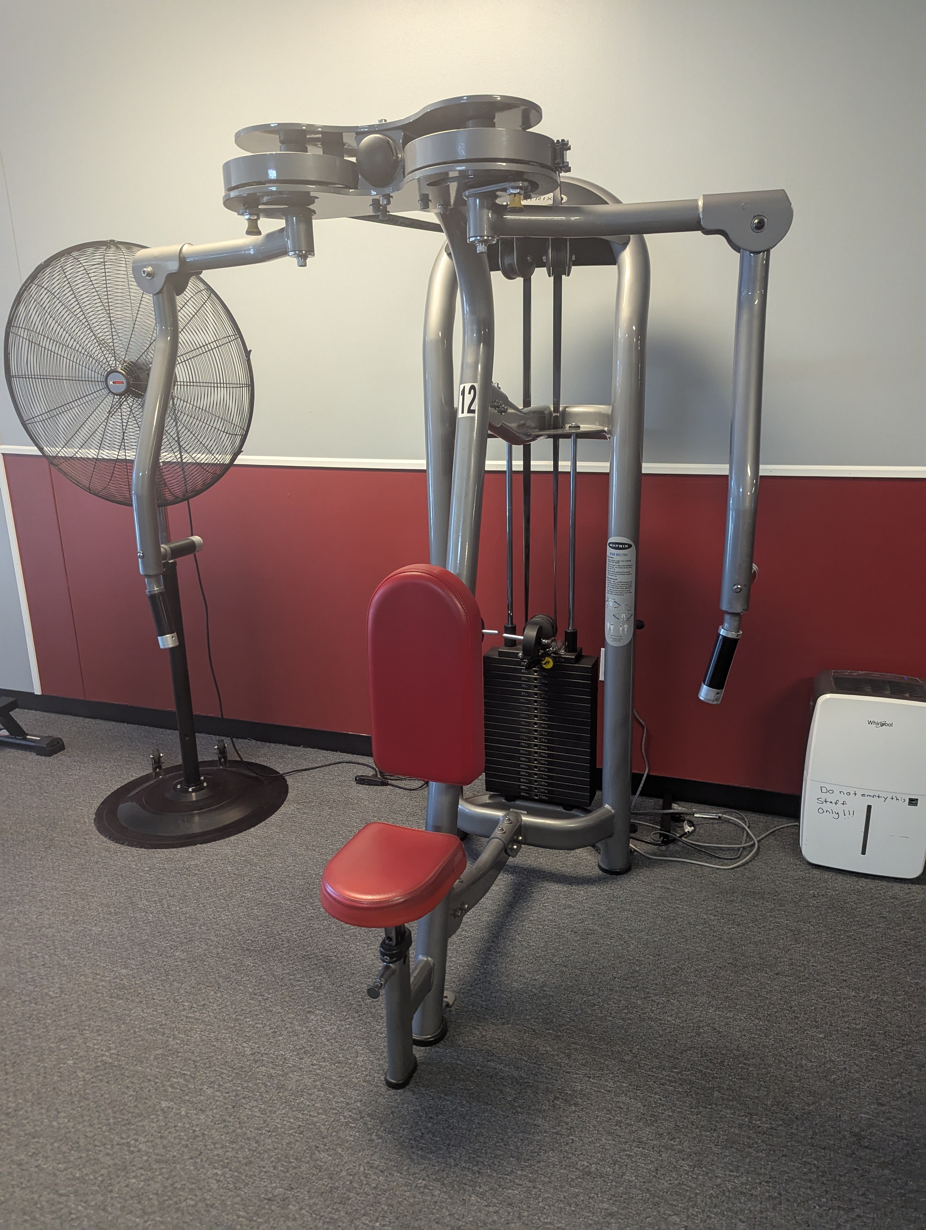Pec deck fly machine